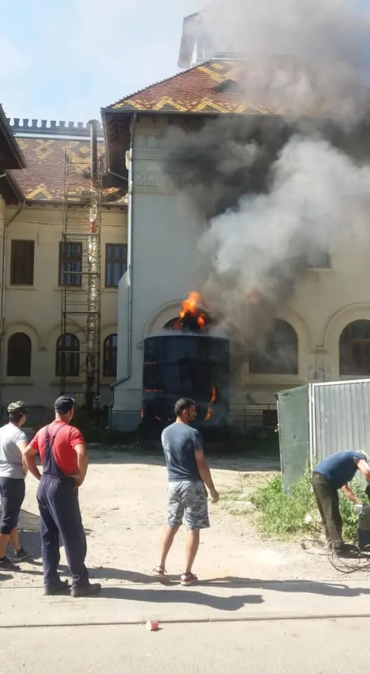 incendiu primaria veche 2