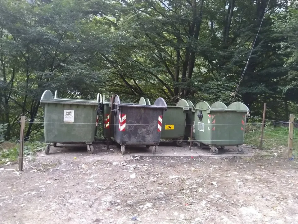 tomberoane gard electric