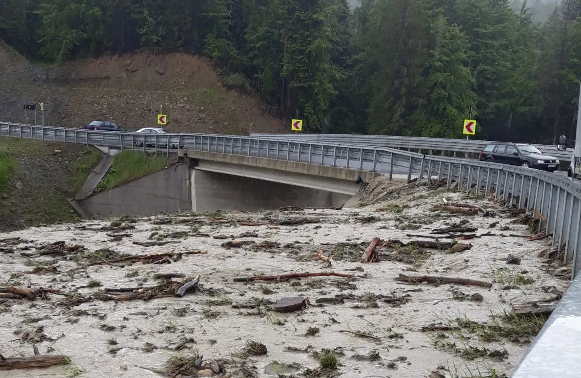 inundatii Jitia