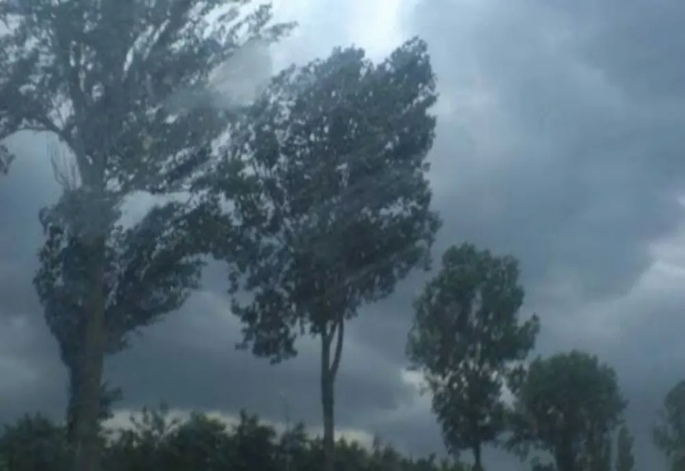 ATENȚIONARE METEO: COD GALBEN DE INSTABILITATE ATMOSFERICĂ ACCENTUATĂ