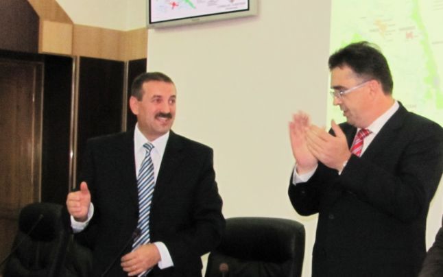 vasilescu si Oprisan