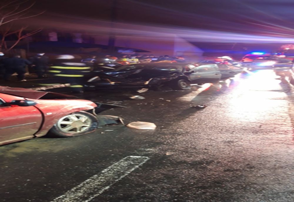 Doi minori, răniți în urma unui grav accident rutier în Focșani