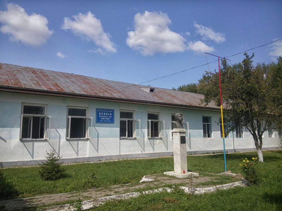 scoala-ciorasti