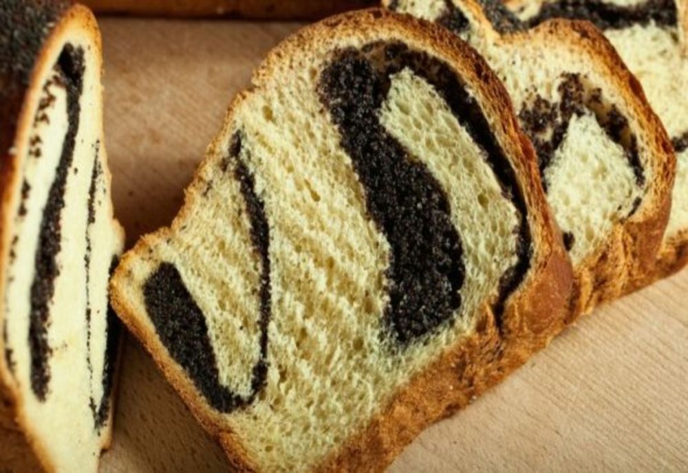 Cozonac de Crăciun. Ce conțin, de fapt, cozonacii din comerț. Mai mănânci?