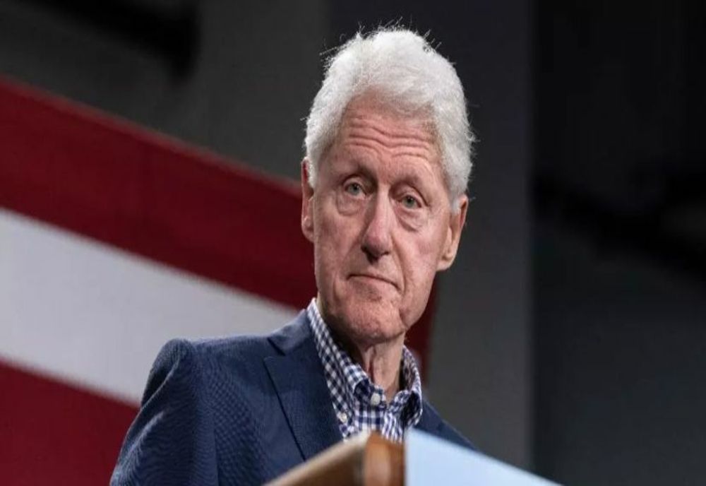 Înregistrări sexuale cu Bill Clinton dar și alte vedete - Noi dezvăluiri bombă din cazul Jeffrey Epstein