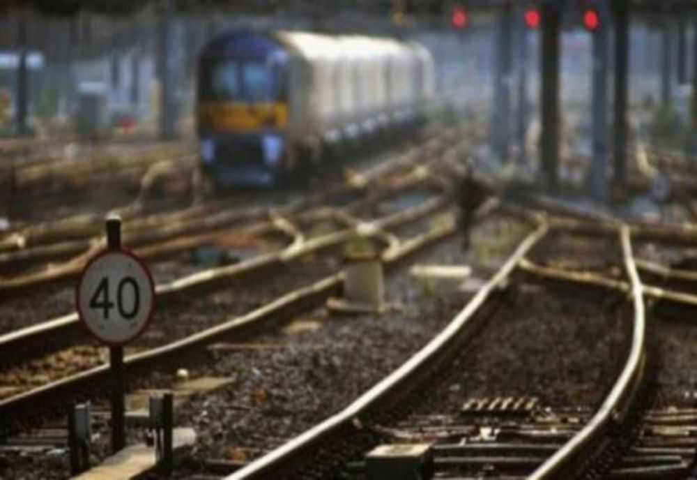 UN TREN CFR CĂLĂTORI A PIERDUT VAGOANE CU TOT CU PASAGERI ÎN TIMPUL MERSULUI, PE RUTA ORADEA - CONSTANȚA