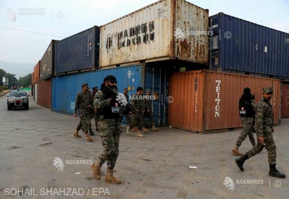 CEL PUŢIN 82 DE MORŢI ŞI 156 DE RĂNIŢI ÎN TREI ZILE DE VIOLENŢE ÎNTRE SUNIŢI ŞI ŞIIŢI ÎN PAKISTAN