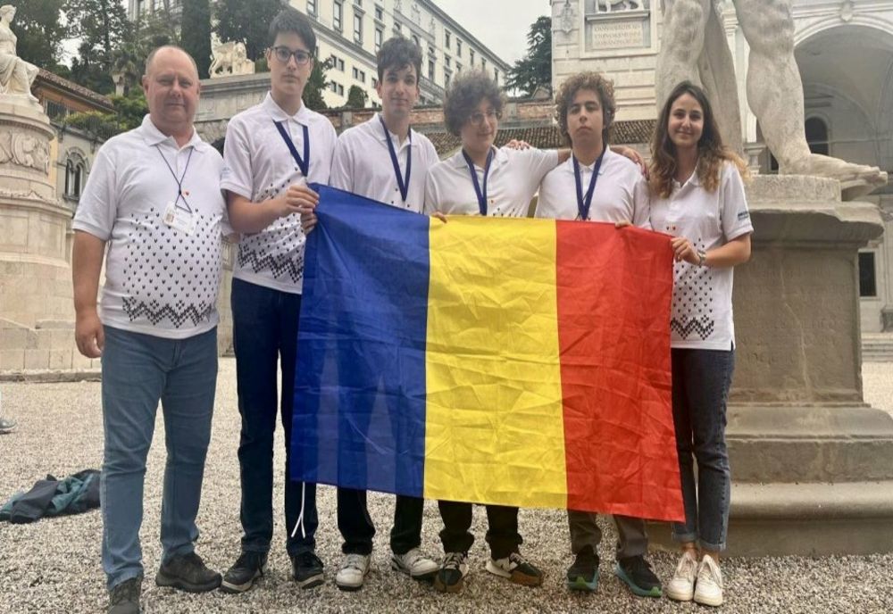 ELEVII ROMÂNI, MEDALIAȚI LA OLIMPIADA BALCANICĂ DE INFORMATICĂ