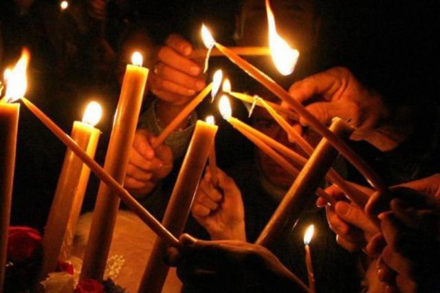 Sfânta Lumină de la Ierusalim ajunge sâmbătă seara și în România