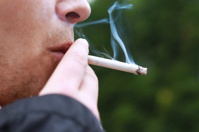 Fumatul va fi interzis în totalitate pentru minori în România