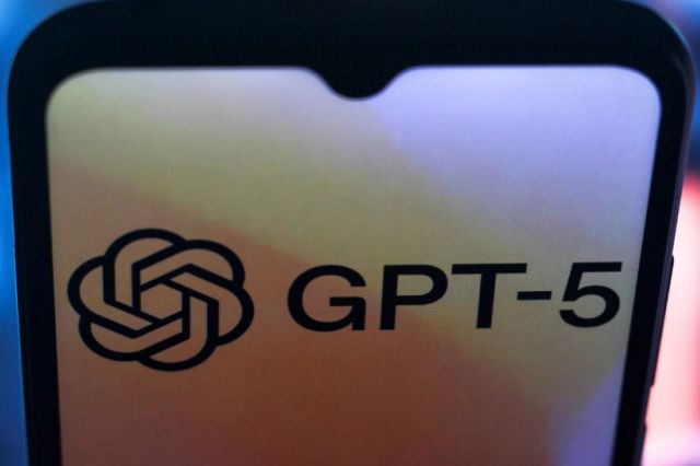 Inteligența Artificială remodelează piața IT: peste 100.000 de concedieri în doar câteva luni