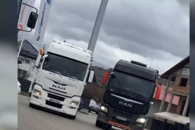 Proteste la Borșa: șoferii au alimentat de un leu