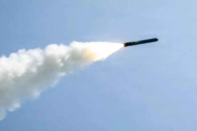 Război în Orientul Mijlociu. Centrale electrice din Kuweit, avariate într-un atac iranian. Rachete lansate și spre Israel