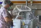 STUDIU: 6 din 10 mămici recunosc că au dat șpăgi în maternitățile de stat