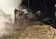 ULTIMA ORĂ Incendiu puternic în Urechești. O femeie a făcut atac de panică