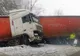 ULTIMA ORĂ Traficul pe sensul București - Bacău - blocat pe E85, la Bizighești, după ce un tir a derapat