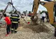 Incident în Vrancea: un bărbat a fost prins sub un mal de pământ în timp ce săpa un puț