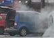 VIDEO O mașină a luat foc în parcare