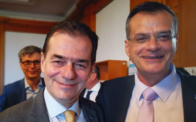 Orban și Prietenii Lui Dinozaurul Politic Nini Săpunaru A Fost